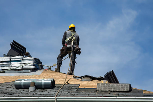 Professional Gutter Installation technician working in Rio Rancho, NM